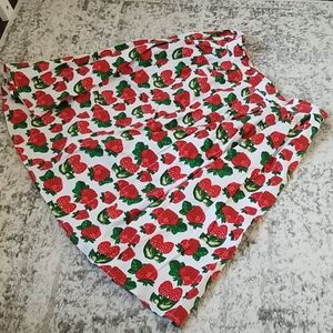 Pleated strawberry swing skirt 🍓 XL
